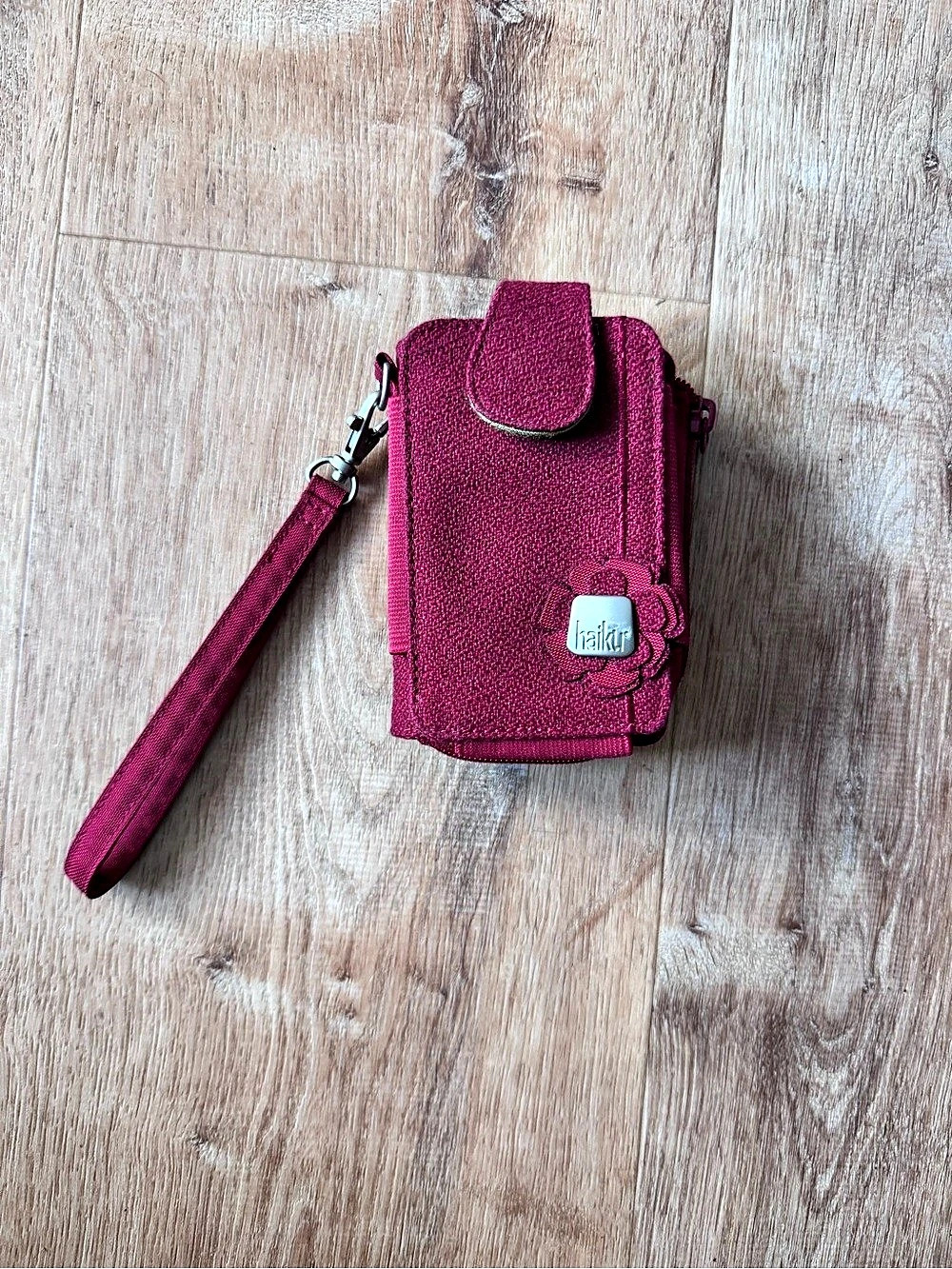 haiku Sprout Wallet Wristlet wallet red floral
